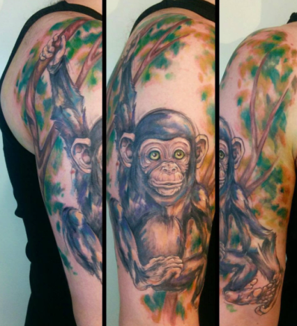 Monkey Tattoo ze všech stran