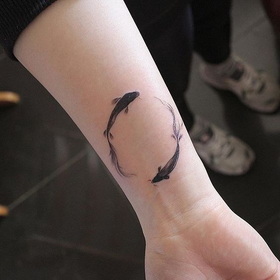 Fish Tattoo - TOP 200 - na světě jsou na tomto seznamu. Zařadil. Podívejte se na ně!