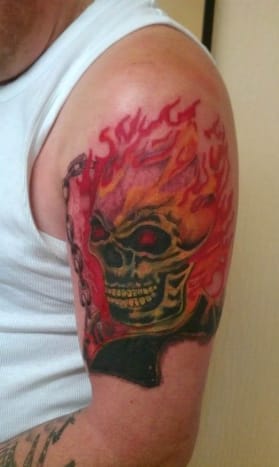 Ein weiteres Tattoo des knallharten Ghost Rider.