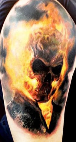 Lass dich nicht von den Nic Cage-Filmen täuschen, Ghost Rider ist ein verdammter; tolle Comicfigur.