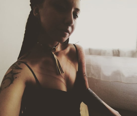 Foto von Alderaans InstagramDas französische Mädchen hat einen Look, der mildern, aber auch töten könnte.