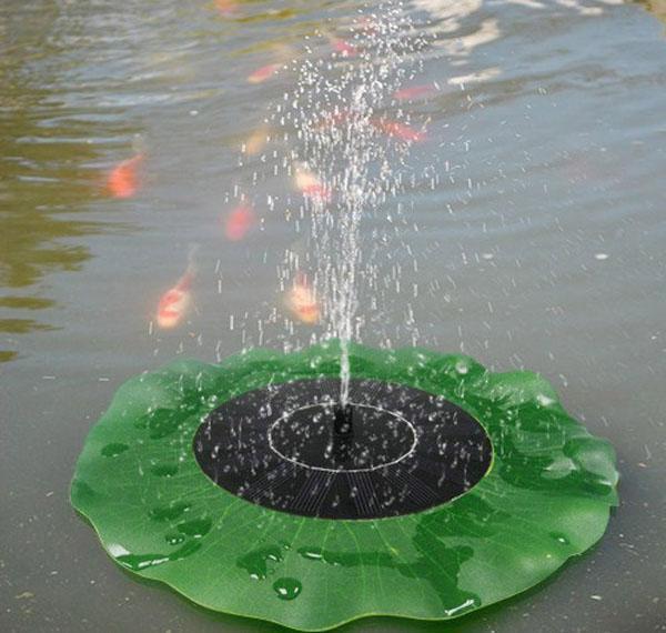 fuente en el estanque