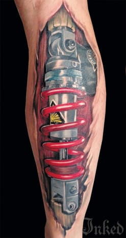 Dieses Tattoo von Andrew Zechmann zeigt, wie ein menschlicher Körper wirklich funktioniert.