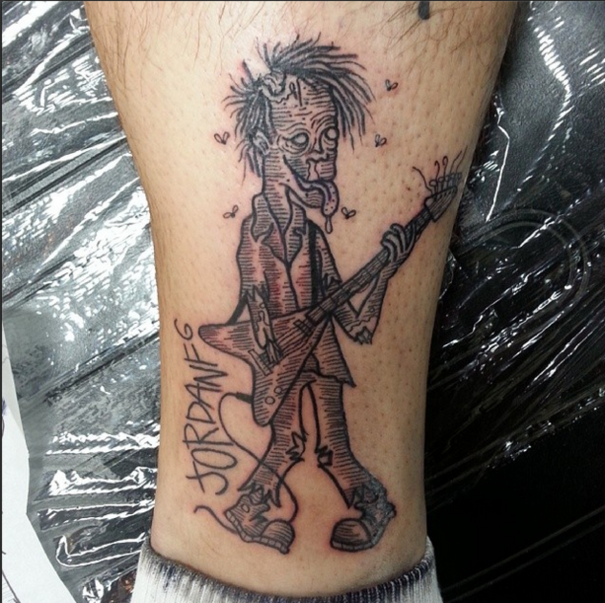 Tetování Jordan Pundik s jeho podpisem