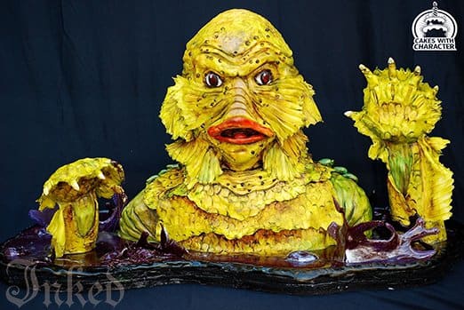 Creature from the Black Lagoon من تأليف Jean A. SchapowalCakes with Character مستوحى من فناني الماكياج الرائعين في أفلام الوحوش الكلاسيكية.