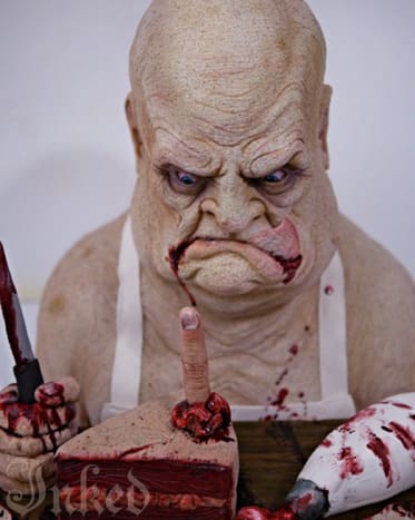 The Baker byDina CimarustiDina Cimarusti Art Seine Freunde nennen ihn „the Baker“. Er ist ein Vollzeit-Kannibale, der das Dekorieren von Kuchen liebt, aber nicht viel Naschkatzen hat.