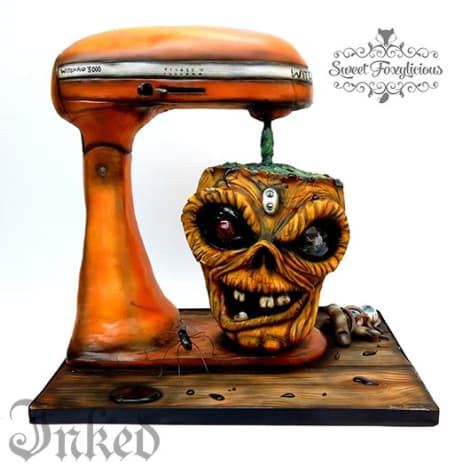 Eddie mischt einen Sturm in der Küche auf Zoe FoxSweet Foxylicious Mein Stück ist inspiriert von der Liebe zur Iron Maiden Metal Band und meiner Liebe zum Backen, mit einer bösen Wendung!