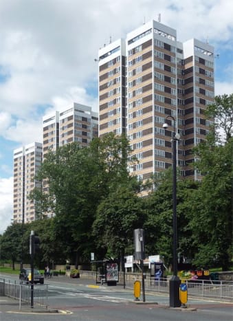 Foto über googlemaps.com Die Partys fanden in Räumlichkeiten rund um das West End statt, darunter im obersten Stockwerk des Hochhauses Todd's Nook, wo eine Teenagerin sagte, sie sei dreimal vergewaltigt worden.