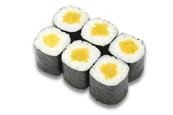 sushi avec daikon mariné