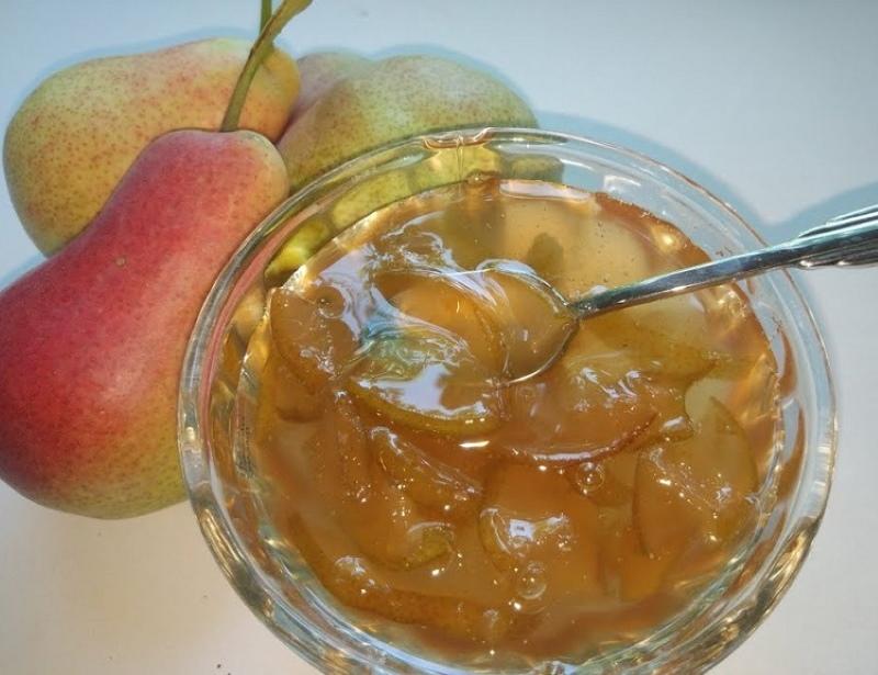 mermelada de pera con trozos de fruta