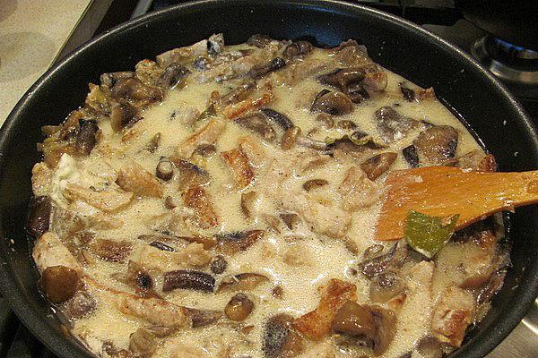 champignons aux oignons et crème sure