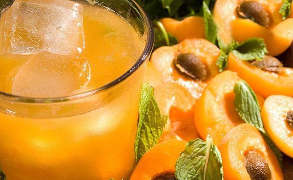 compota de ciruela cereza para el invierno