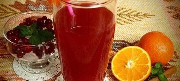 jus de canneberge et d'orange