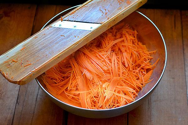 râper les carottes