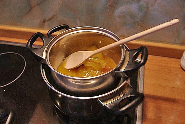 faire fondre le miel au bain-marie