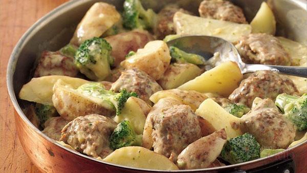 albóndigas con patatas al horno