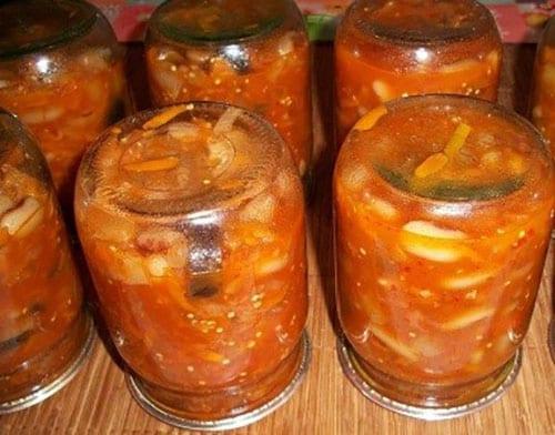 enrollar los frijoles en salsa de tomate