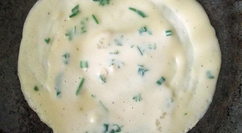 introduire les oignons verts dans la pâte