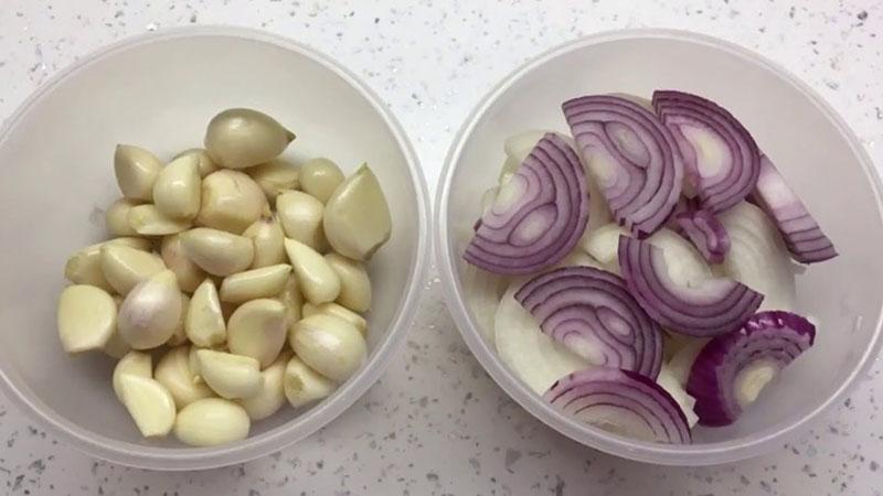 preparar cebolla y ajo
