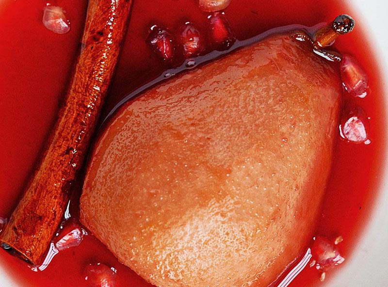 servir postre en la mesa