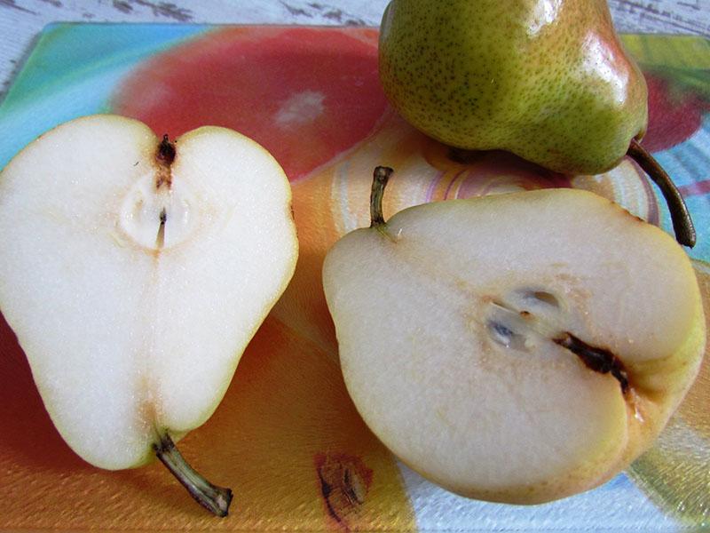 peras cortadas