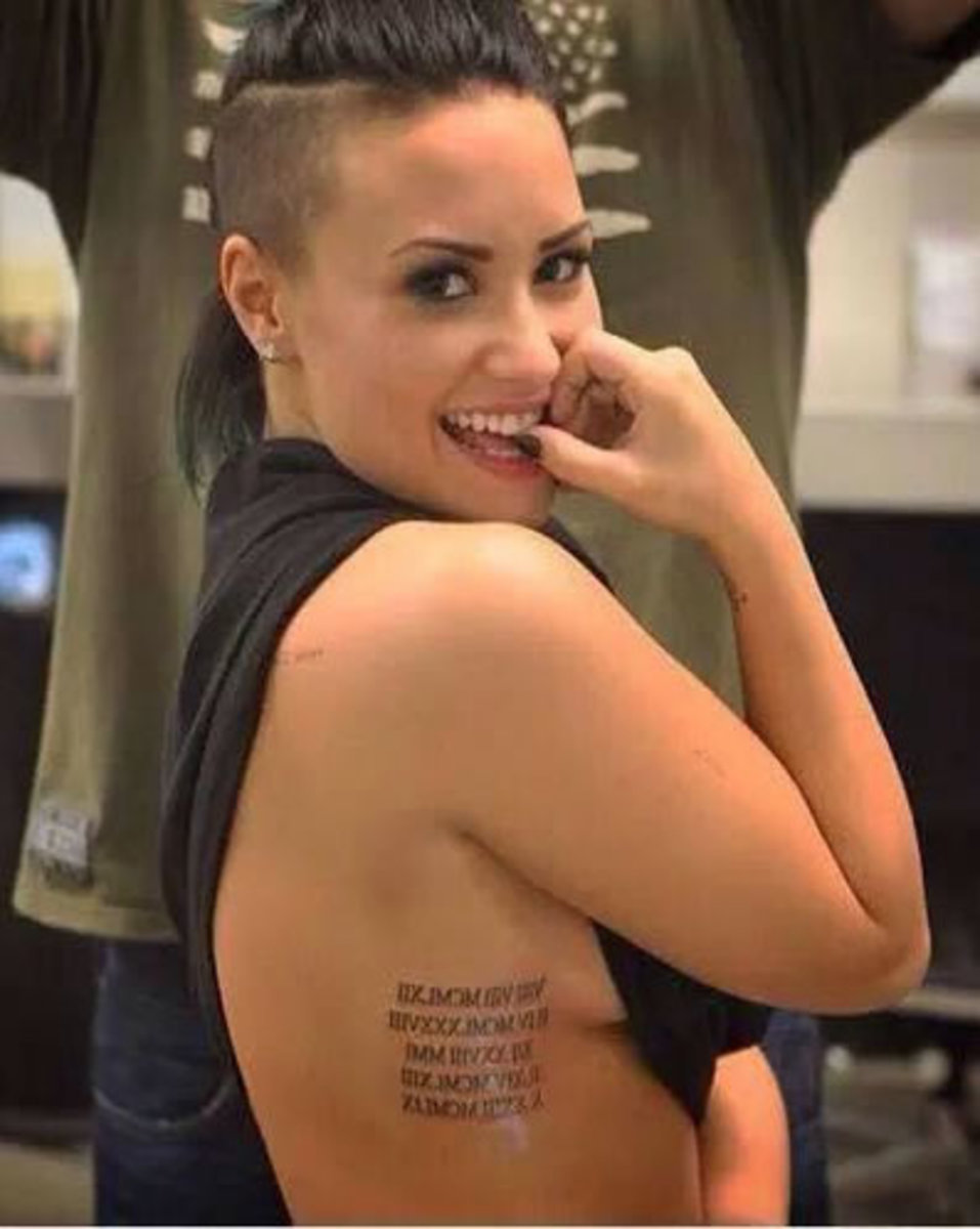 demi-lovato-roman-numeral-birthdays-tattoo