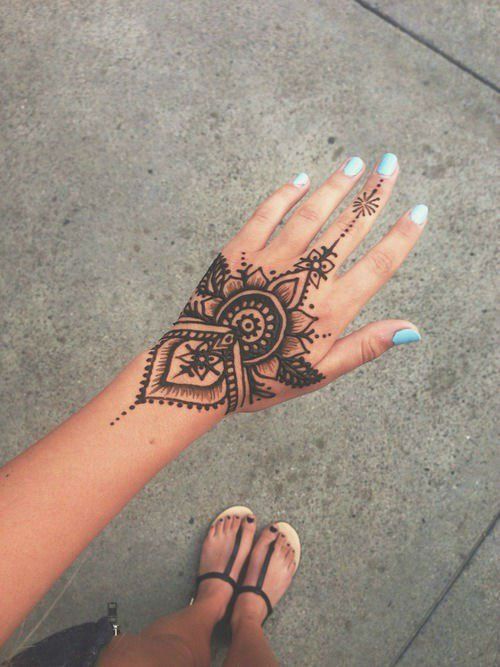 Henna Tattoo Designs - TOP 140 Designs und Ideen für Henna-Liebhaber