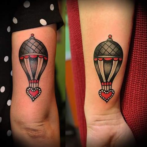 Heißluftballon-Tattoos sind nicht von dieser Welt erstaunlich