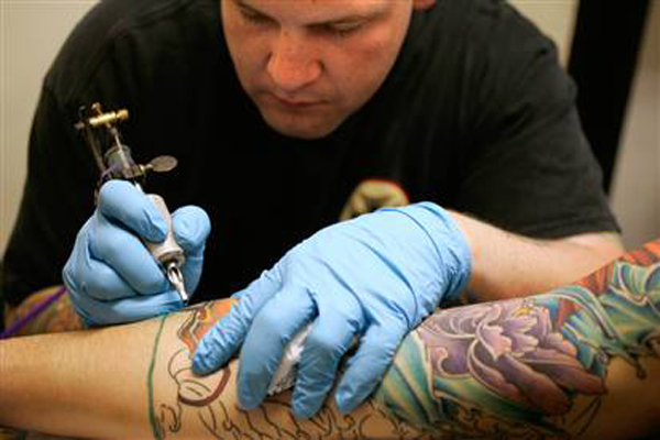 Wie viel kosten Tattoos? Tattoo-Preise enthüllt - Die Informationen, die Sie wissen MÜSSEN