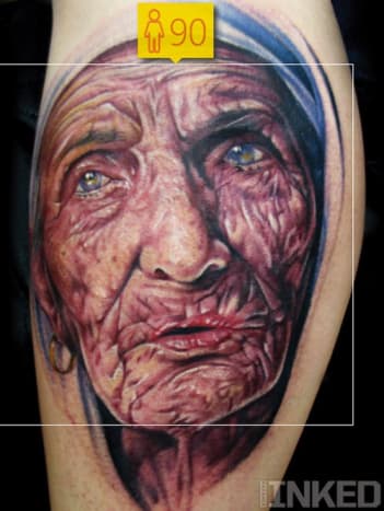 Khan hat ein unglaublich lebensechtes Porträt von Mutter Teresa gemacht. Leider hält der Roboter sie für einen 90-jährigen Mann.
