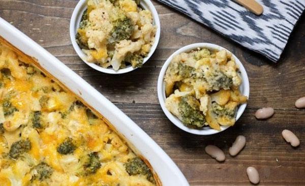cazuela de brócoli y coliflor