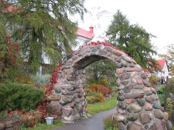 arco de jardín de piedra natural