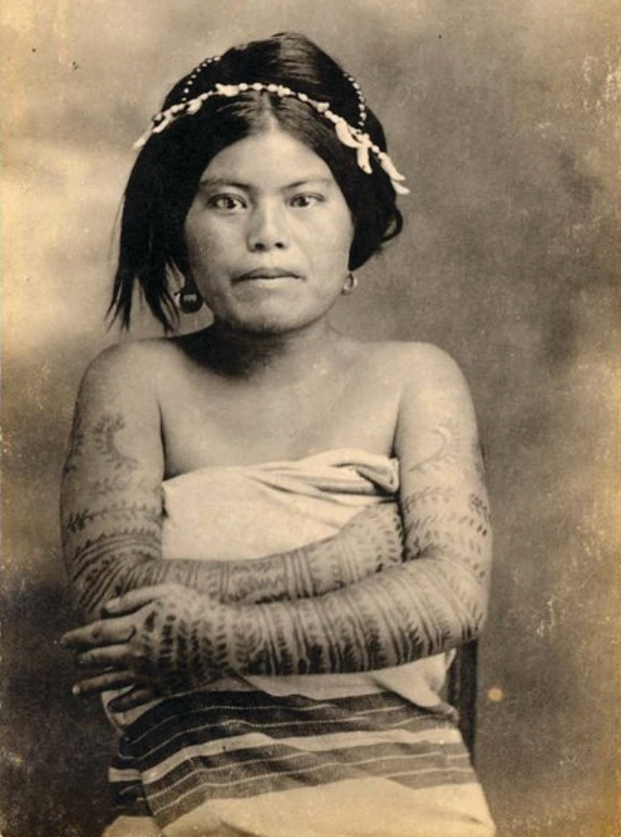 IGOROT WOMAN