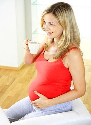 Debe consultar con su médico el consumo de té de jengibre durante el embarazo.
