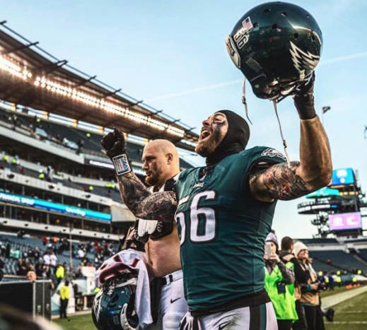 Foto via @laflamablanca95Daher macht dies Chris Long zu den Eagles' Glücksbringer? Ist er die geheime Zutat zum Super Bowl-Erfolg?