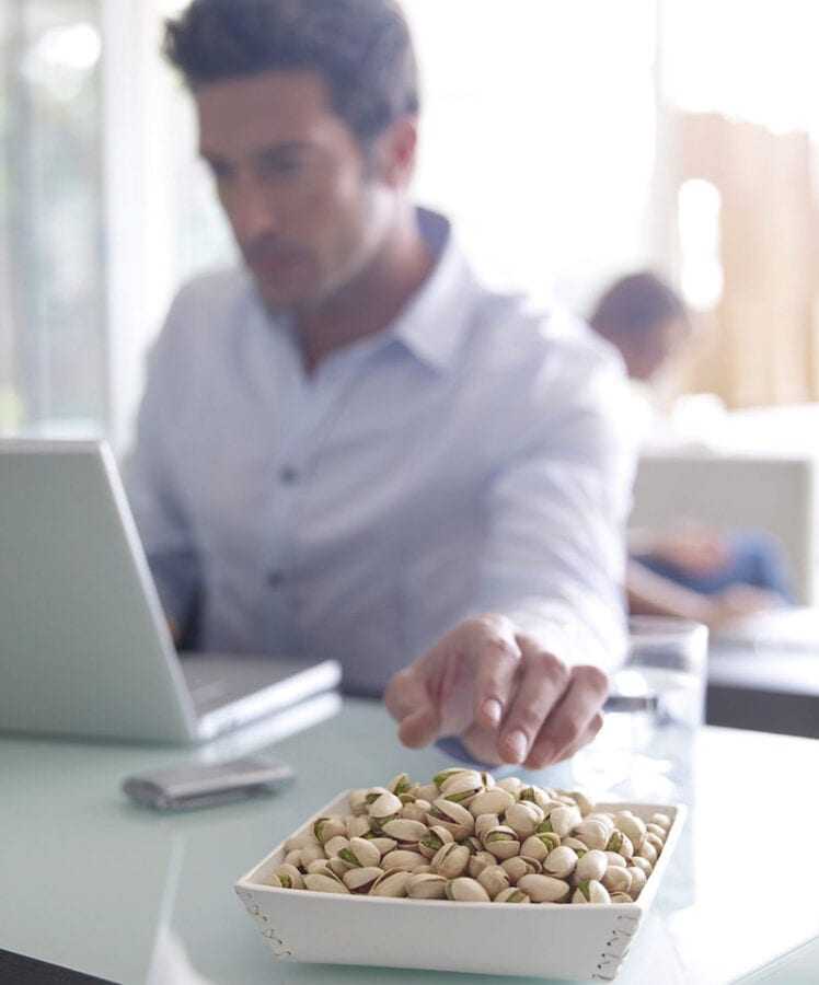 pistachos en la dieta de los hombres