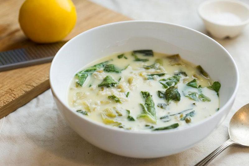 délicieuse soupe aux épinards