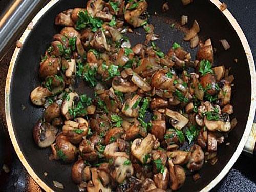 faire frire les champignons