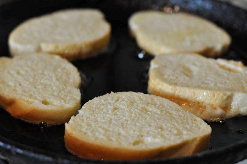 faire frire les croûtons