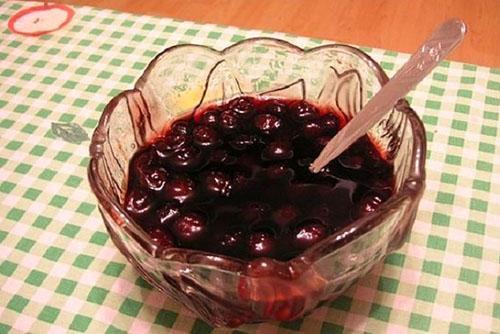 confiture de cerises et de cerises