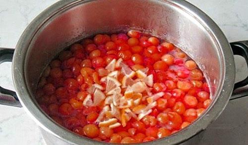 agrega limón y sigue cocinando