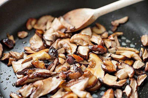 faire frire les champignons