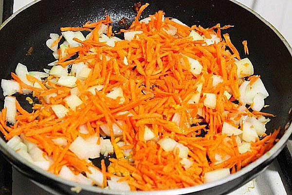 guiso de zanahorias y cebollas