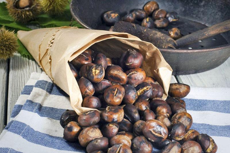 comment faire cuire des châtaignes dans une poêle