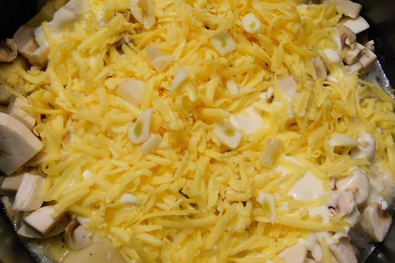 poner los ingredientes en moldes