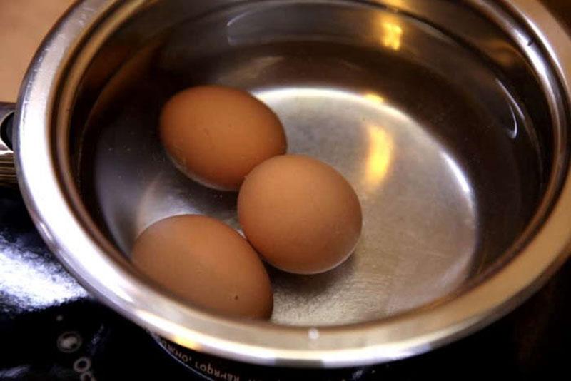 faire bouillir des œufs