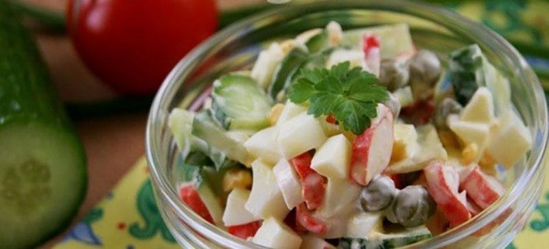 ensaladas de verano con palitos de cangrejo