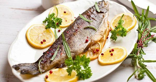 trucha al horno con limón