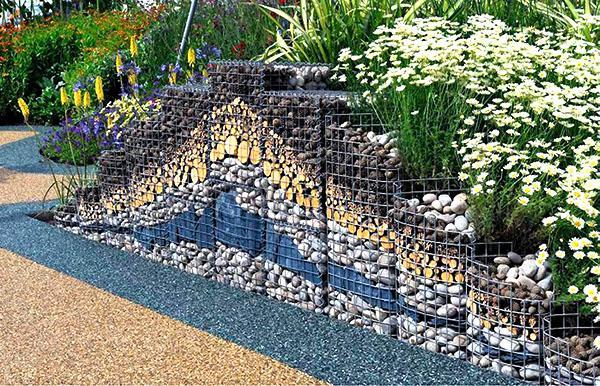 renforcement des talus avec des gabions