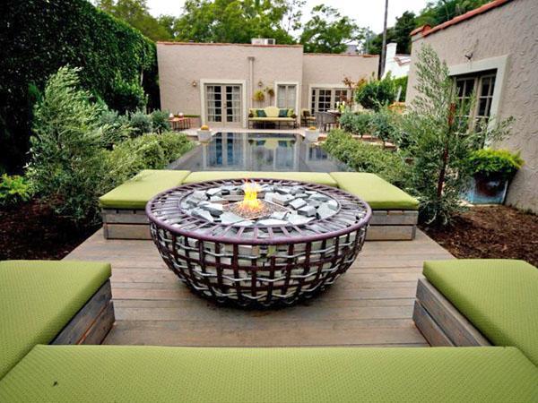 table en gabion avec foyer